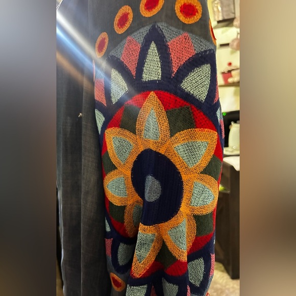 Zara Chambrey Top with Embroidered Sleeves - Picture 8 of 10